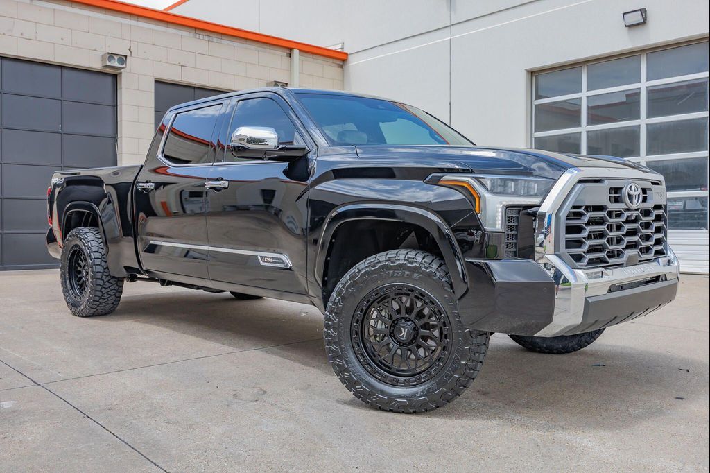 2023 TOYOTA Tundra