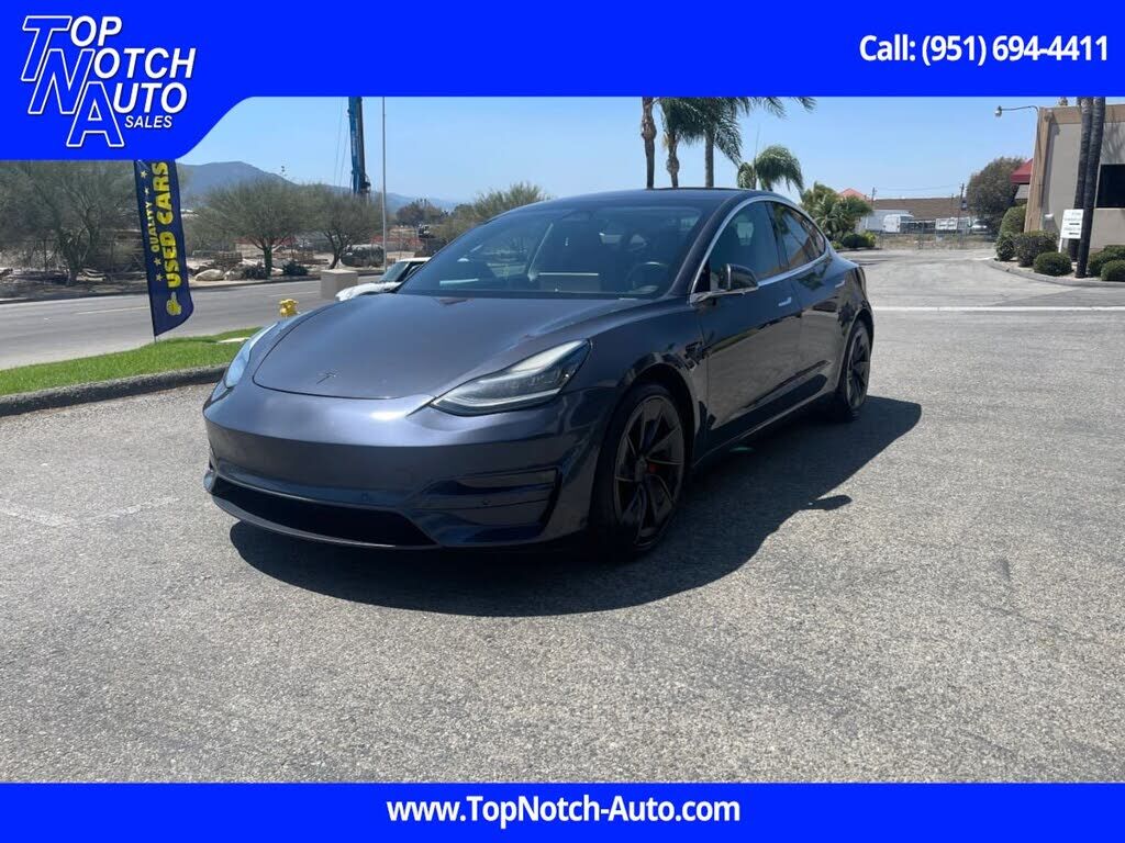 2018 TESLA Model 3