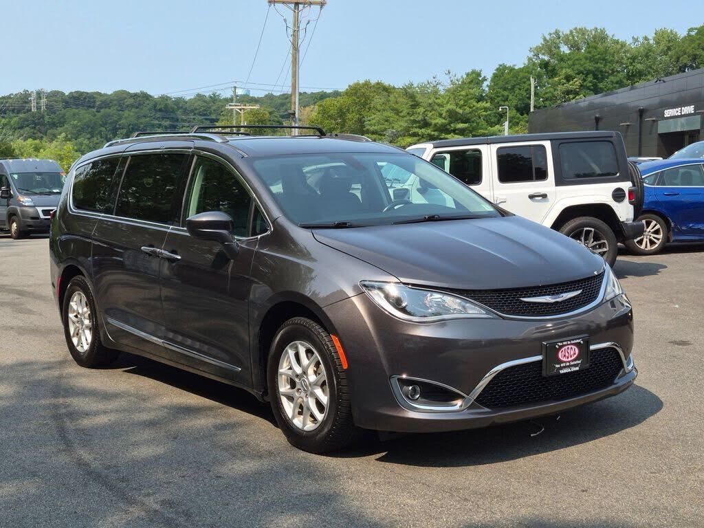2020 CHRYSLER Pacifica