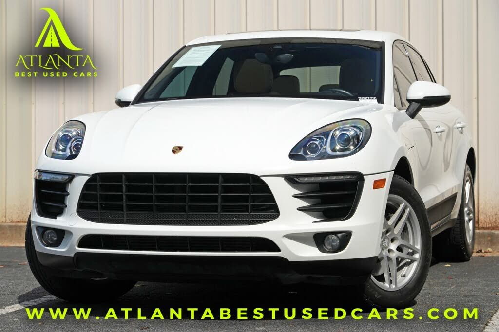 2018 PORSCHE Macan