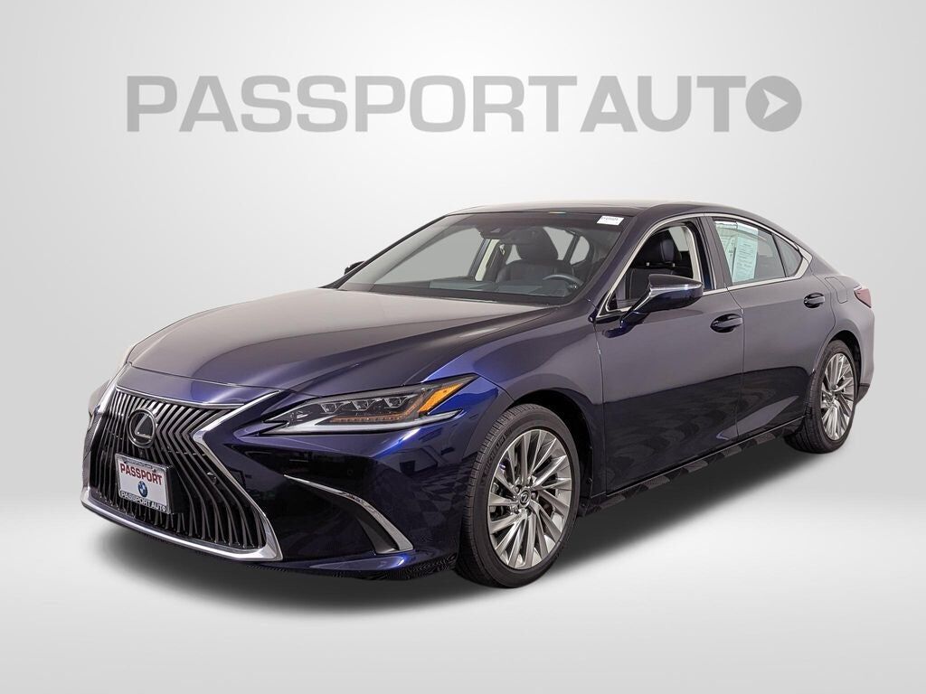2019 LEXUS ES
