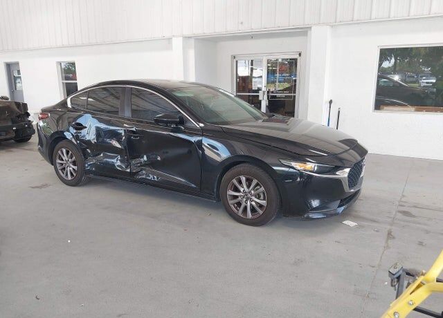 2019 MAZDA Mazda3