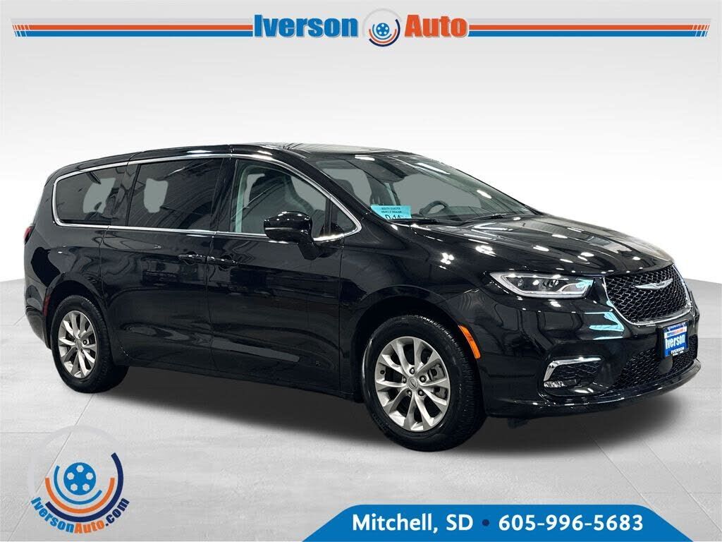 2024 CHRYSLER Pacifica