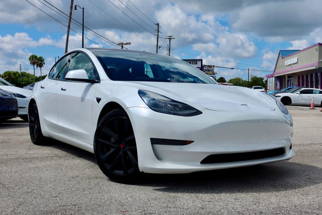 2021 TESLA Model 3