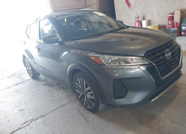 2023 NISSAN Kicks