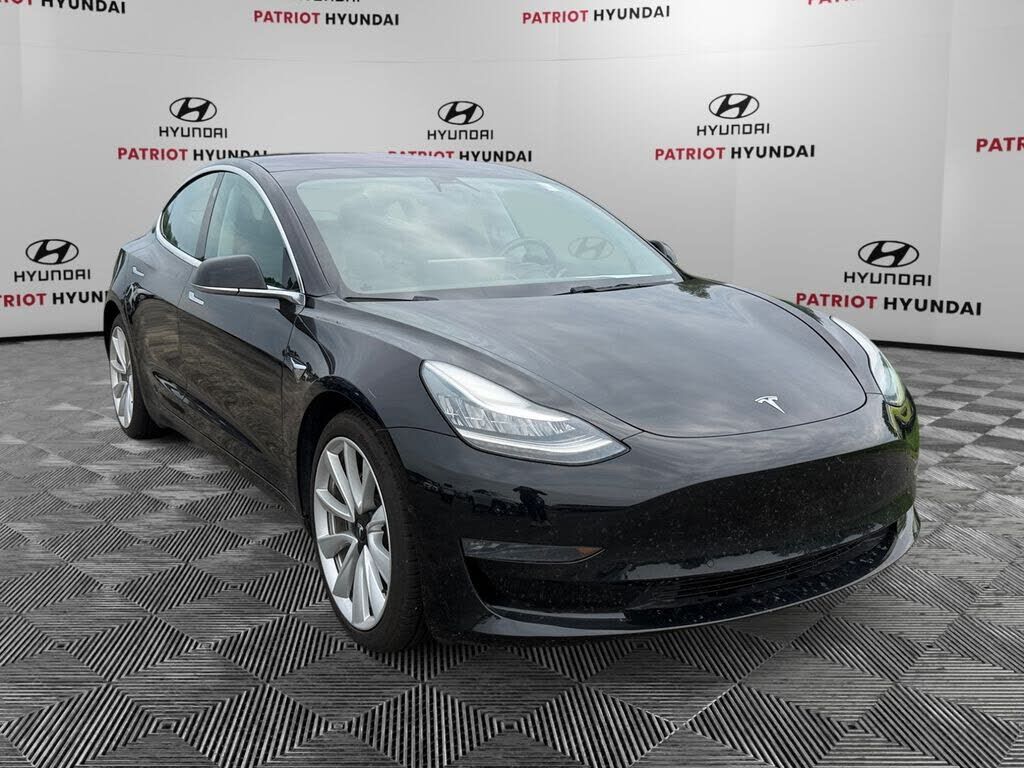 2018 TESLA Model 3