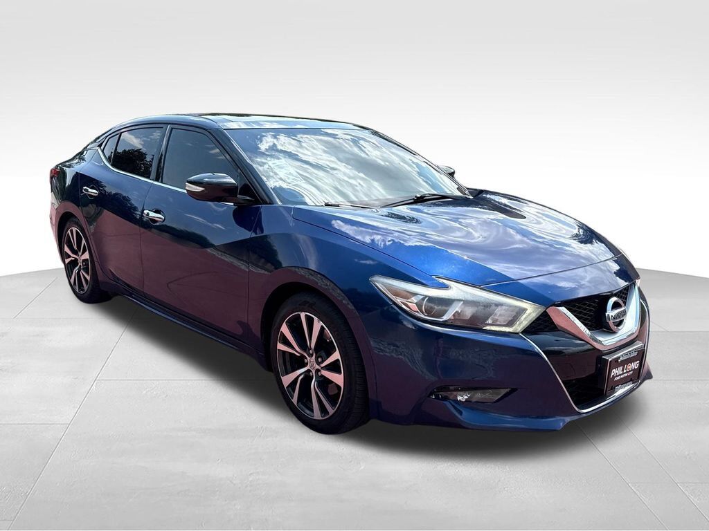 2017 NISSAN Maxima