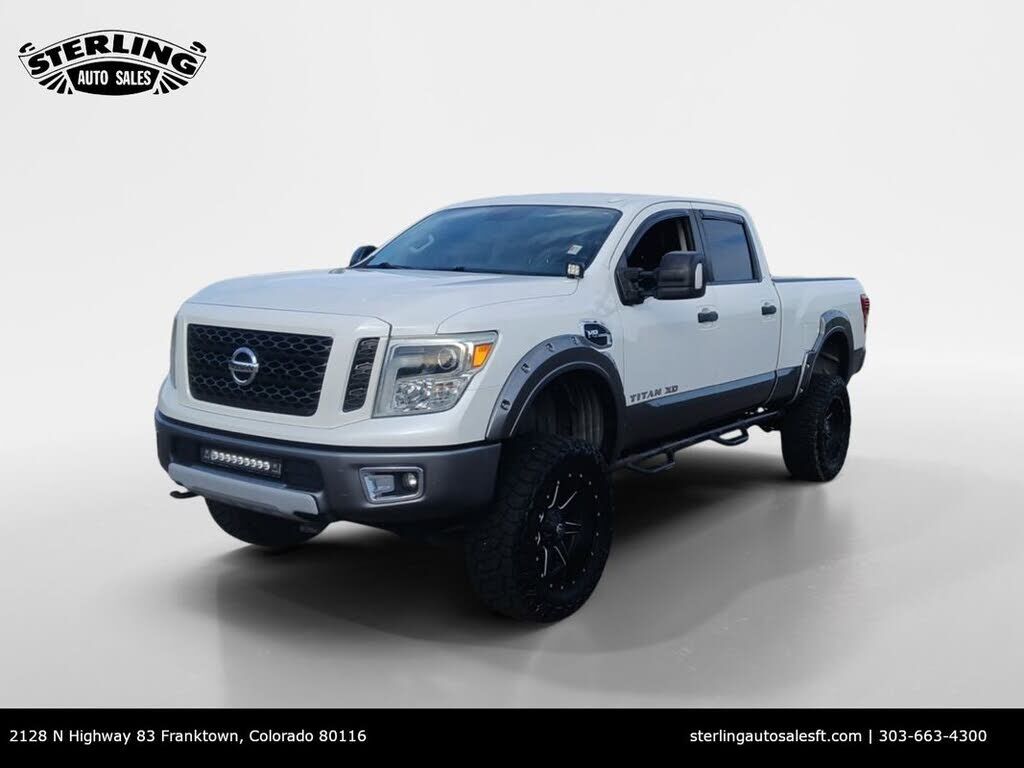 2017 NISSAN Titan
