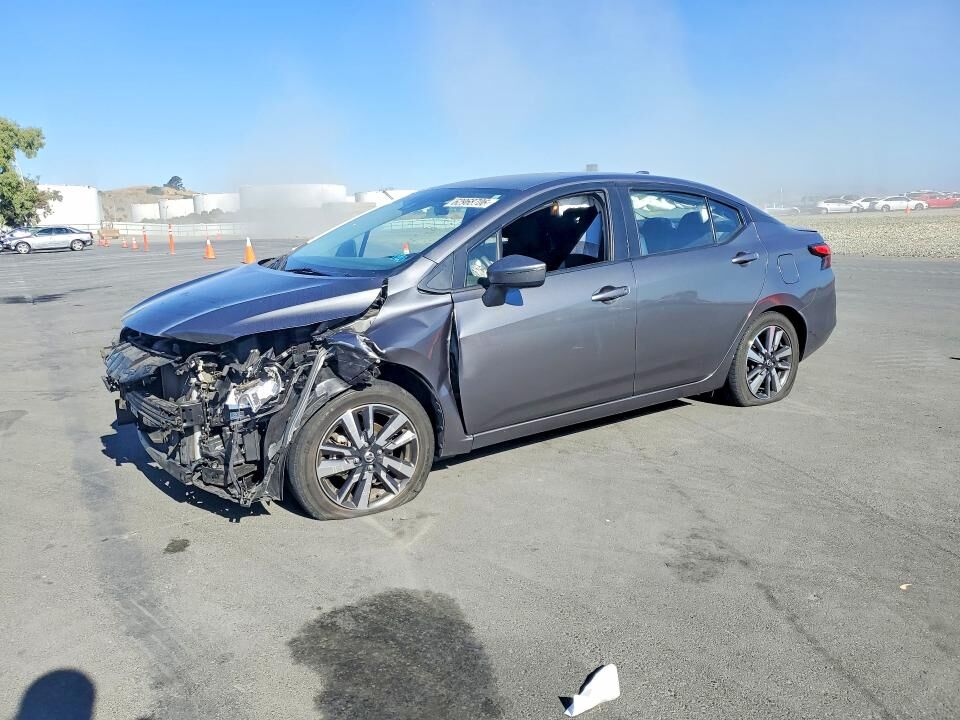 2021 NISSAN Versa