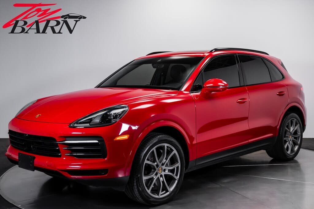 2023 PORSCHE Cayenne