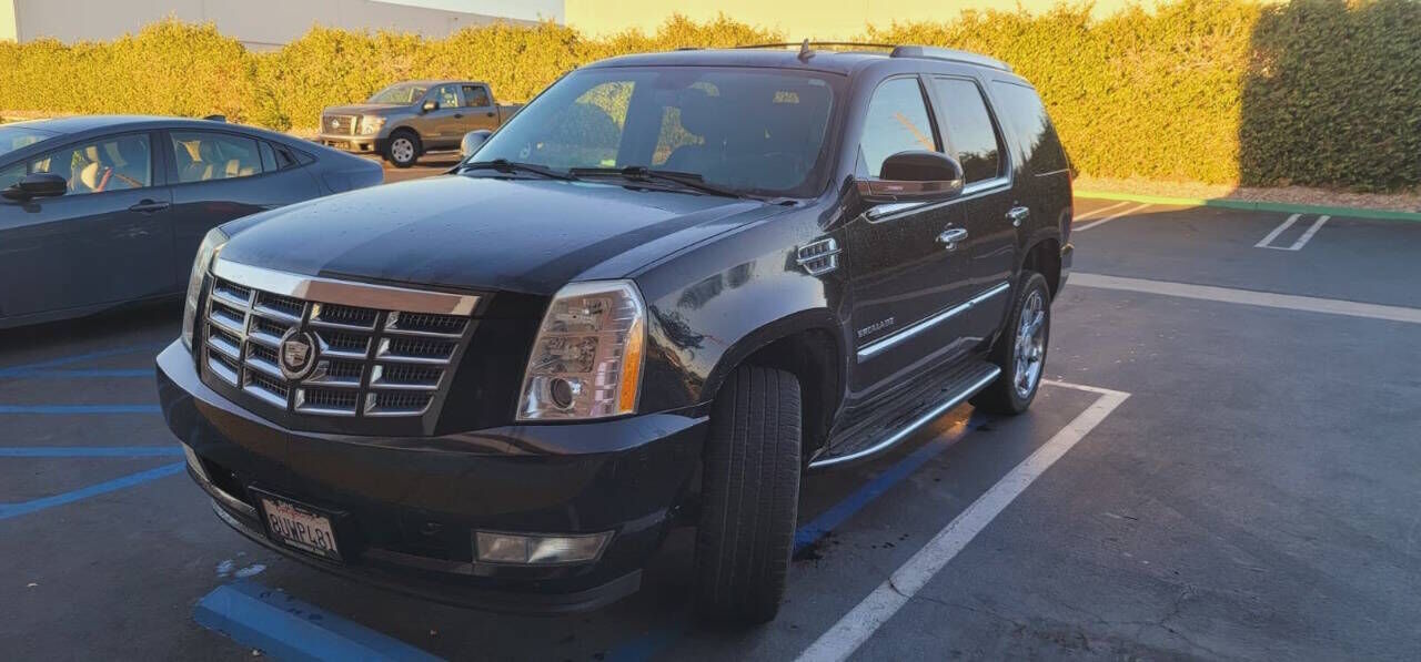 2012 CADILLAC Escalade