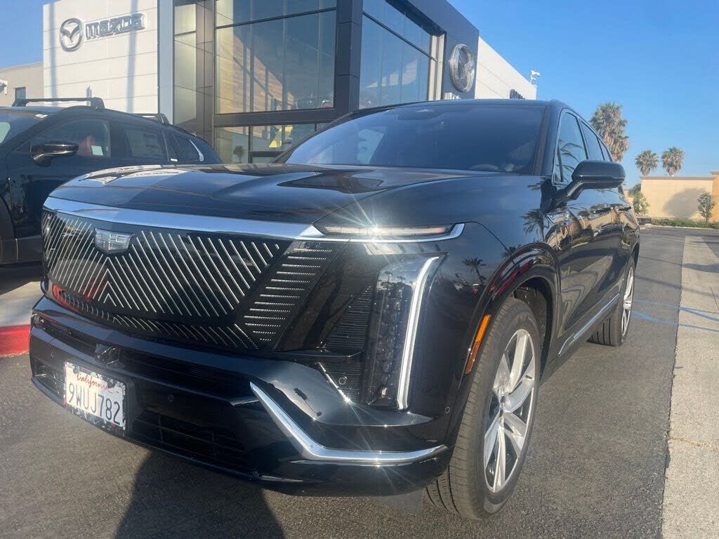 2026 CADILLAC Vistiq