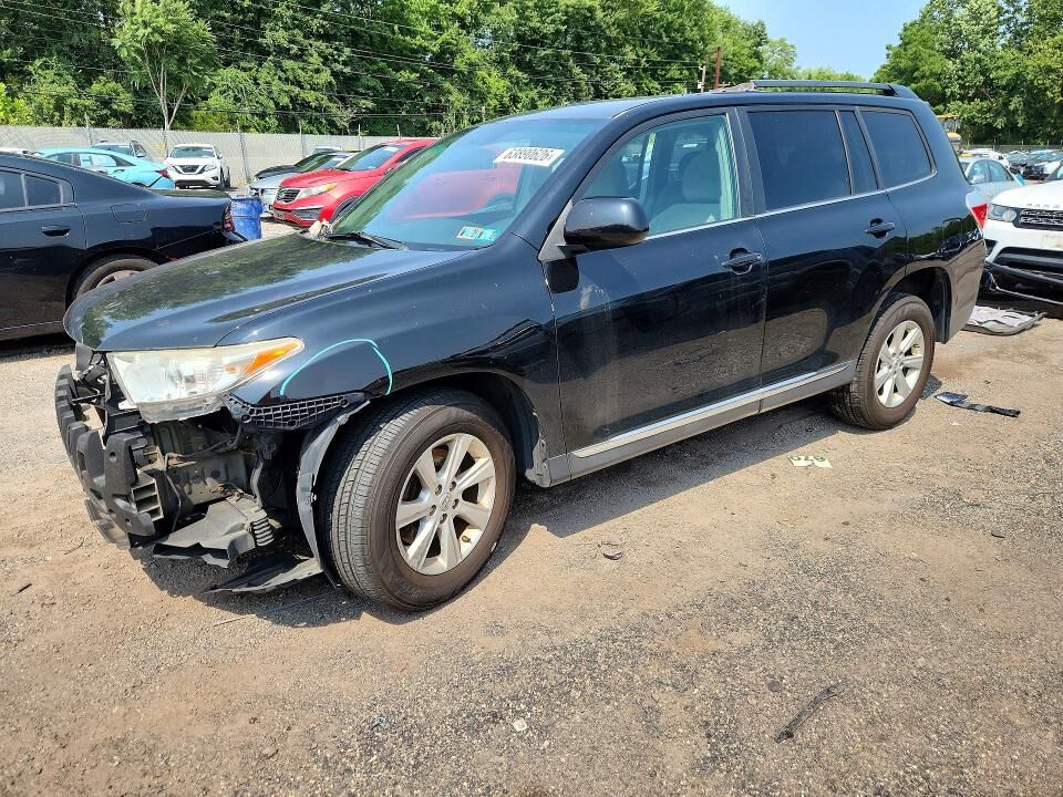 2011 TOYOTA Highlander