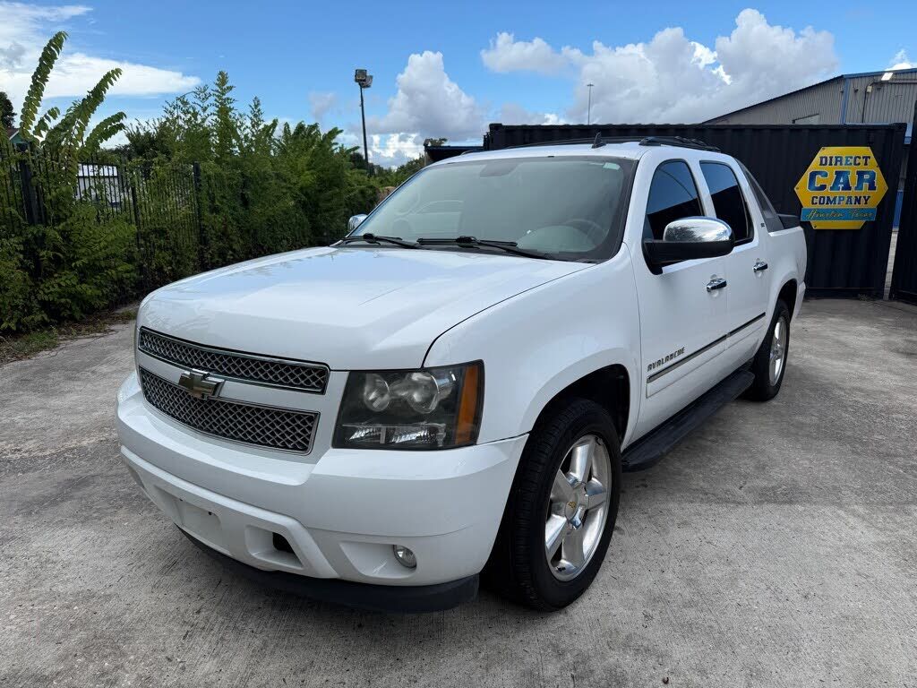 2011 CHEVROLET Avalanche