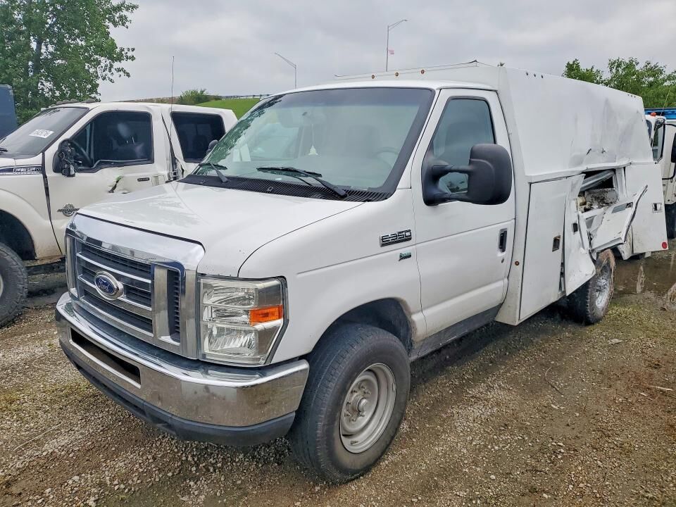 2015 FORD E-350
