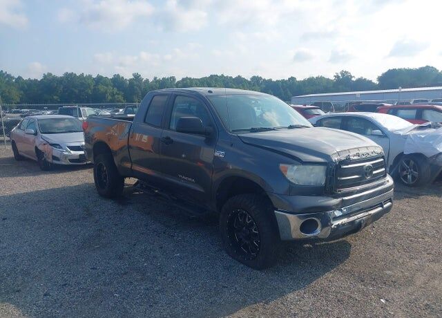 2012 TOYOTA Tundra
