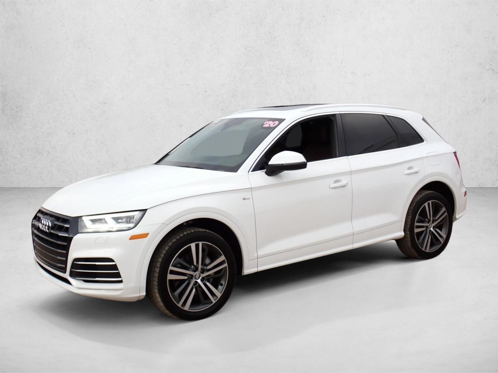 2020 AUDI Q5 e