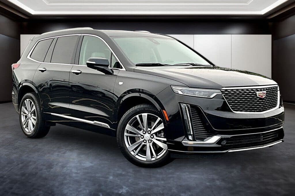 2024 CADILLAC XT6