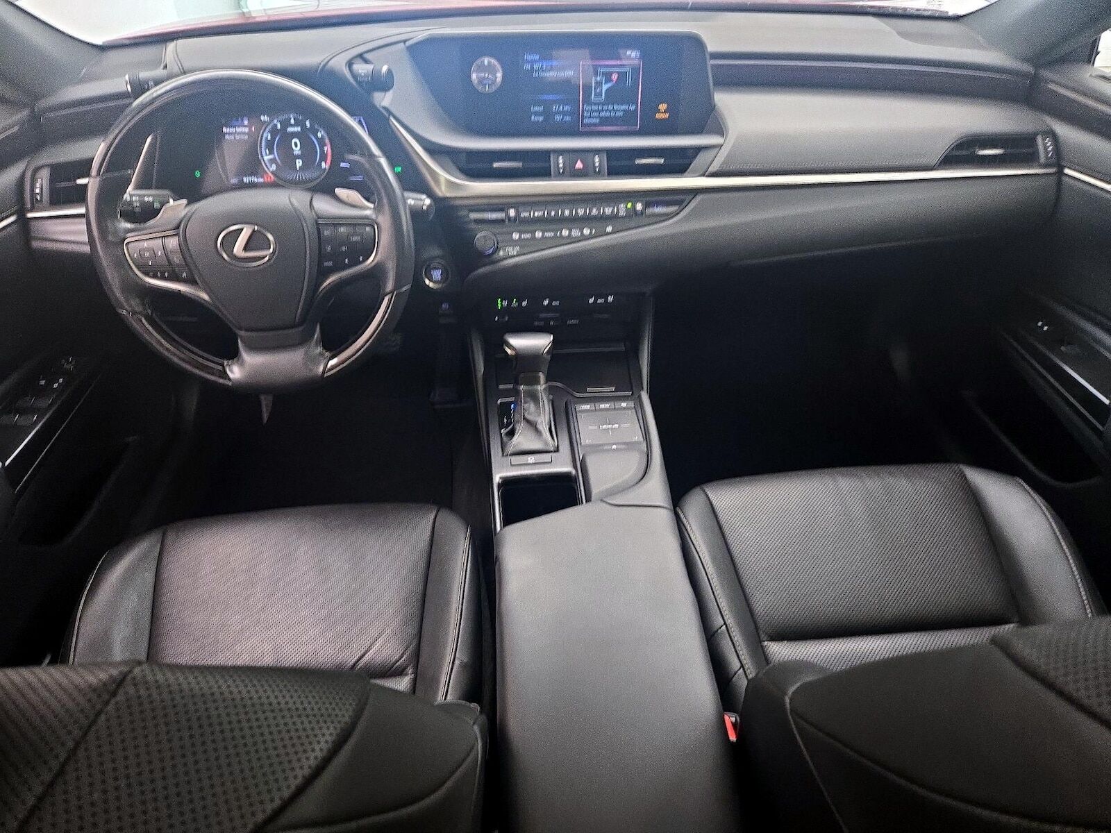 2019 LEXUS ES