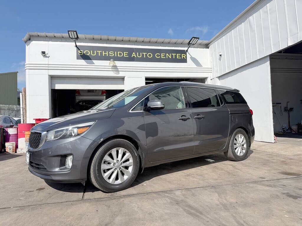 2015 KIA Sedona