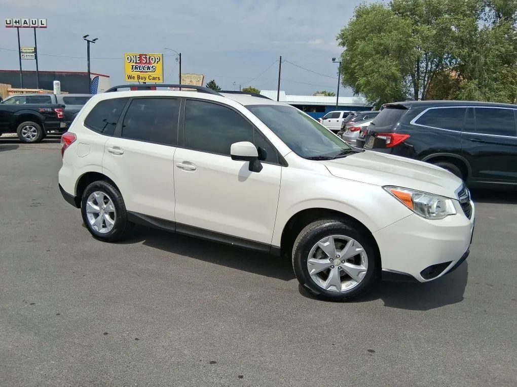 2014 SUBARU Forester