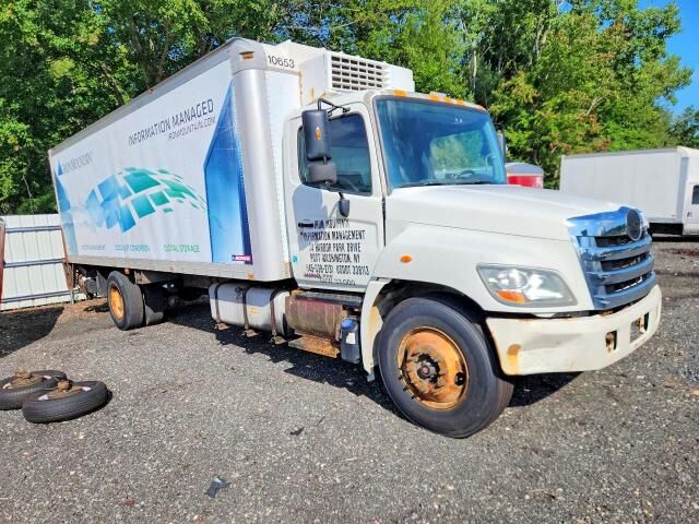 2013 HINO Incomplete Vehicle
