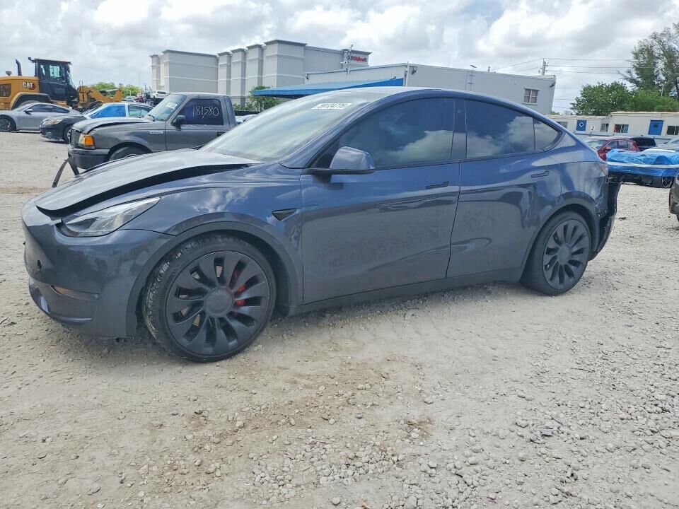 2022 TESLA Model Y
