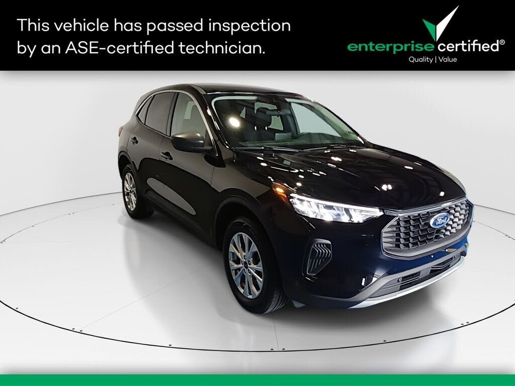 2024 FORD Escape