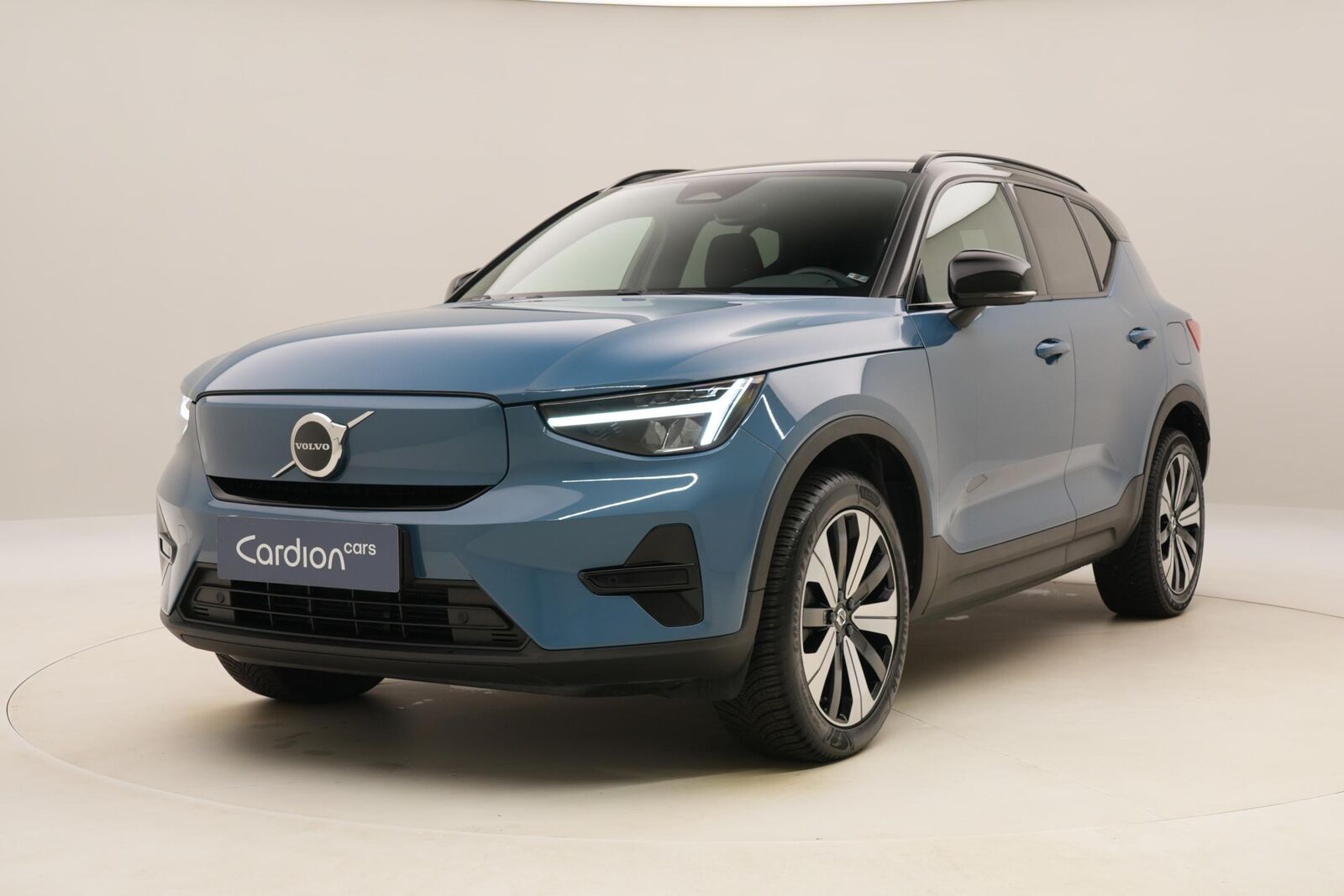 2023 VOLVO S60