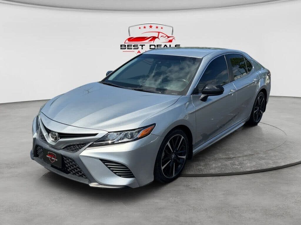 2018 TOYOTA Camry