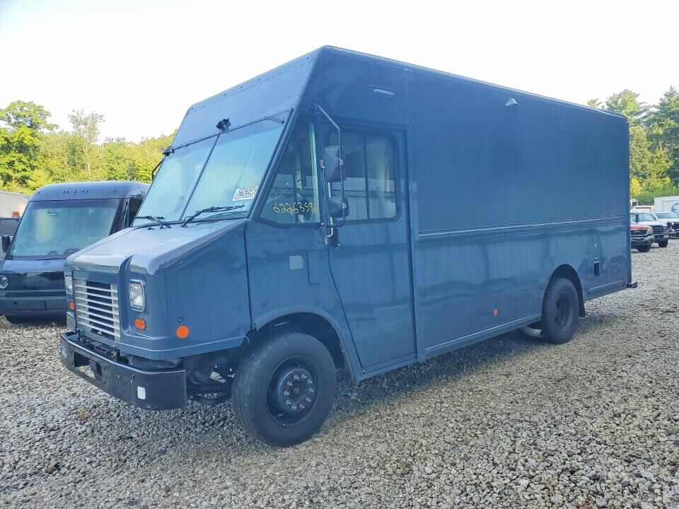2021 FORD Commercial Chassis