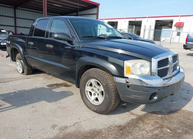 2005 DODGE Dakota