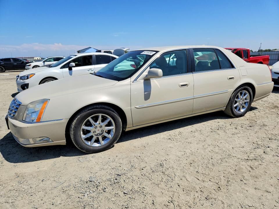 2010 CADILLAC DTS