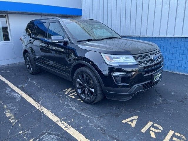 2018 FORD Explorer