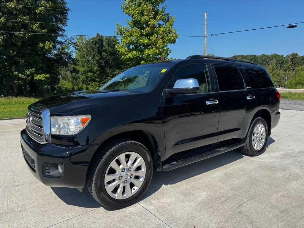 2013 TOYOTA Sequoia