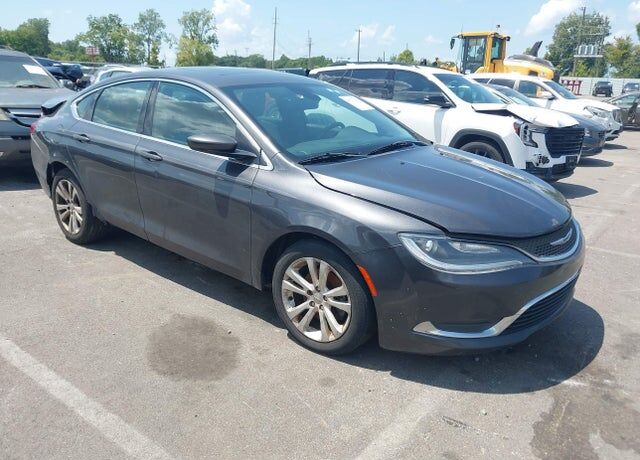 2017 CHRYSLER 200