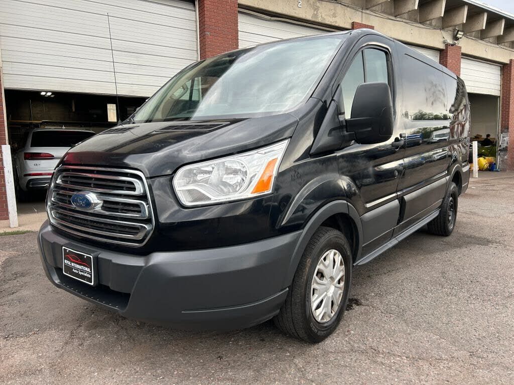 2018 FORD Transit