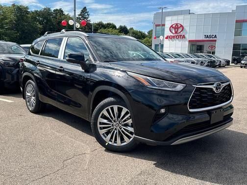 2026 TOYOTA Highlander