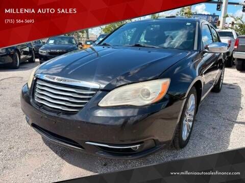 2011 CHRYSLER 200