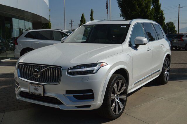 2025 VOLVO XC90