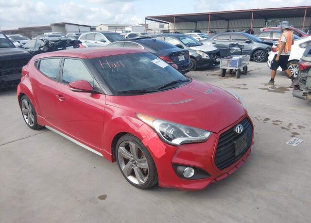 2013 HYUNDAI Veloster