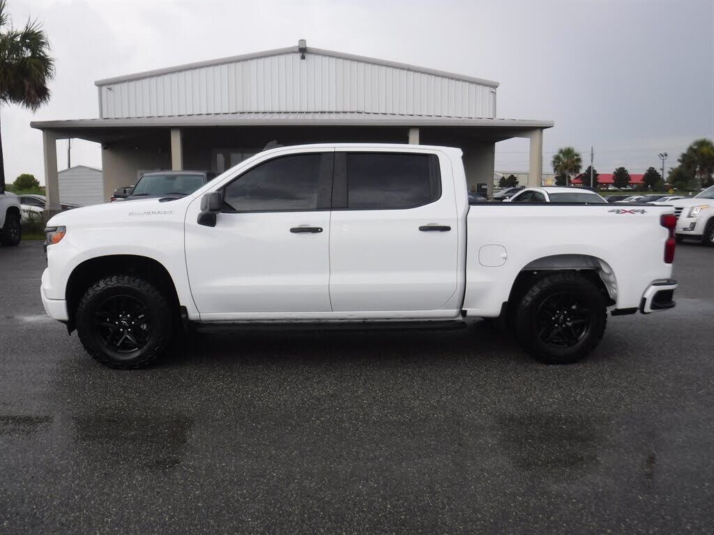 2023 CHEVROLET Silverado