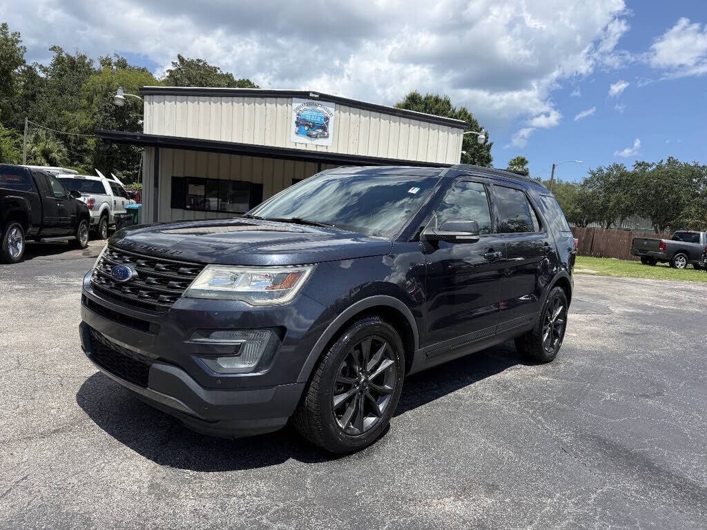 2017 FORD Explorer