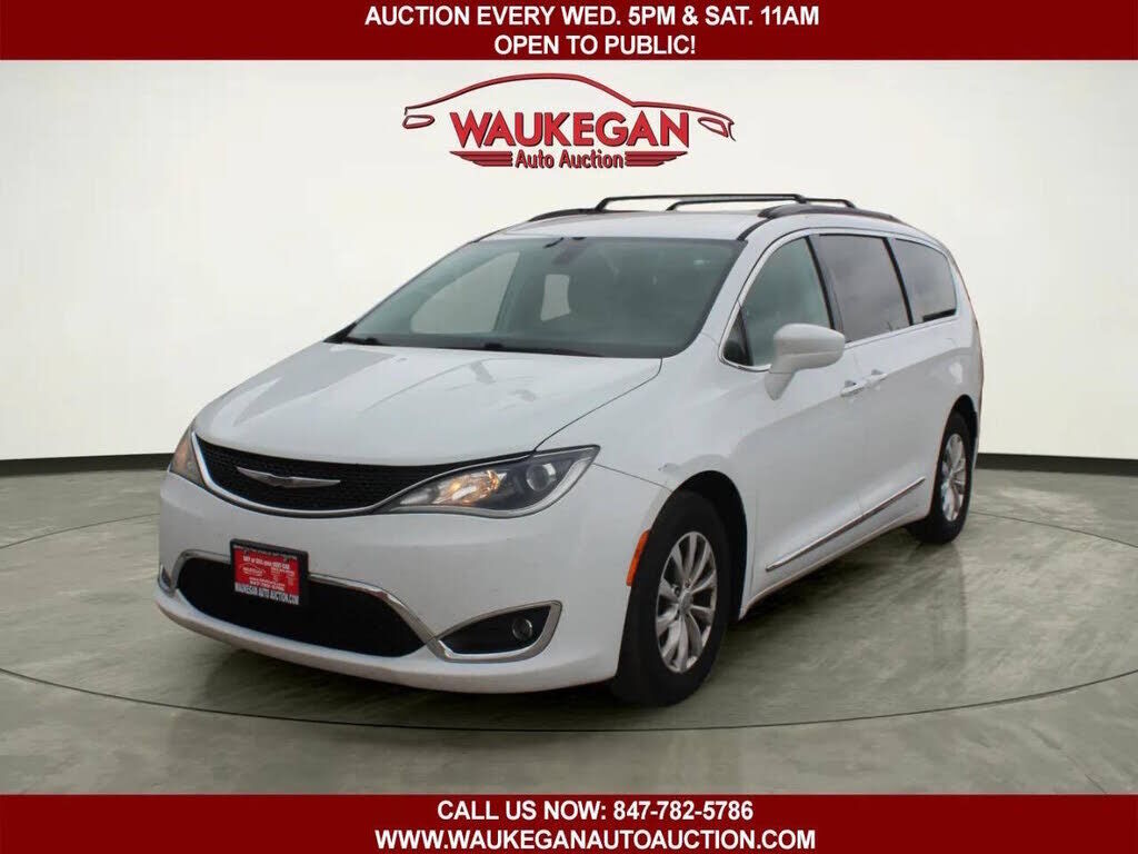 2017 CHRYSLER Pacifica