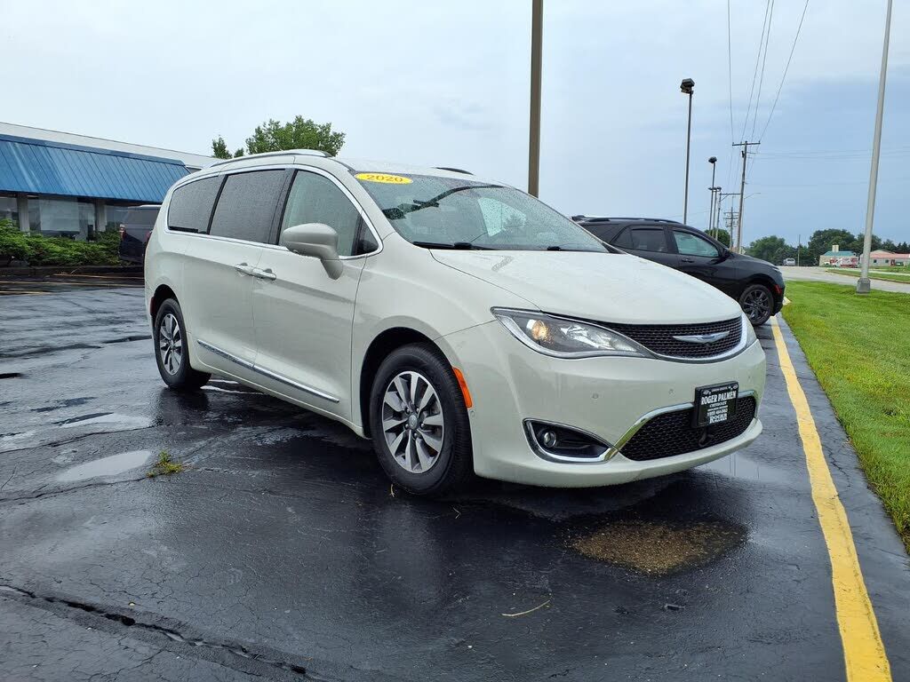 2020 CHRYSLER Pacifica