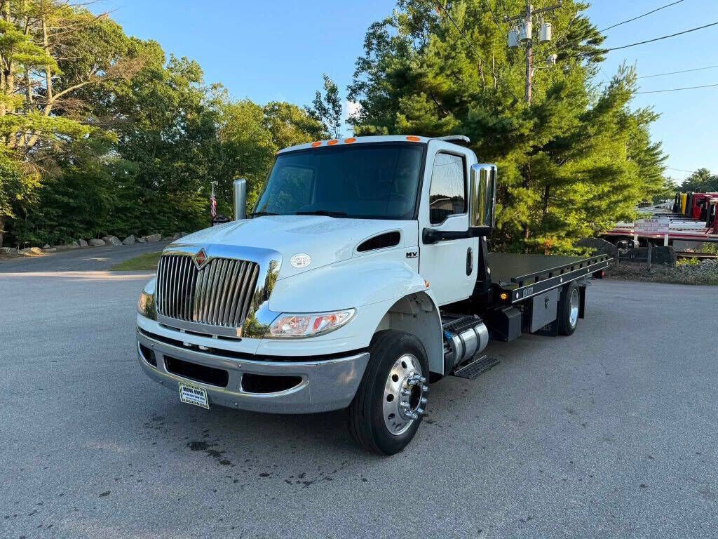 2022 INTERNATIONAL MV607