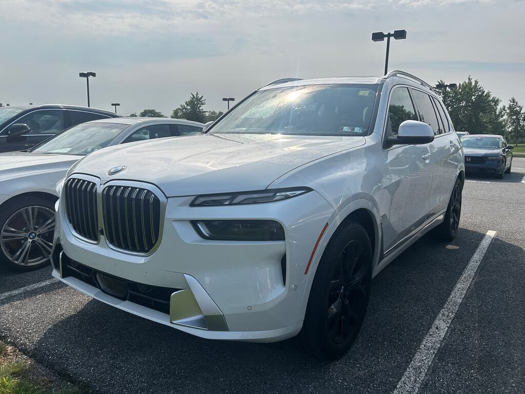 2025 BMW X7