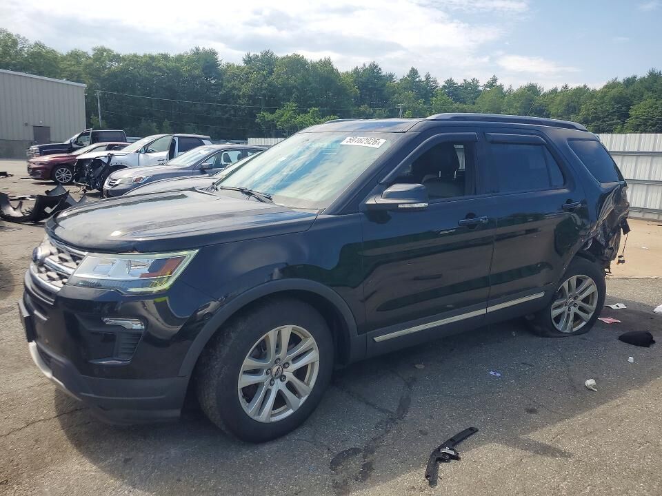 2018 FORD Explorer