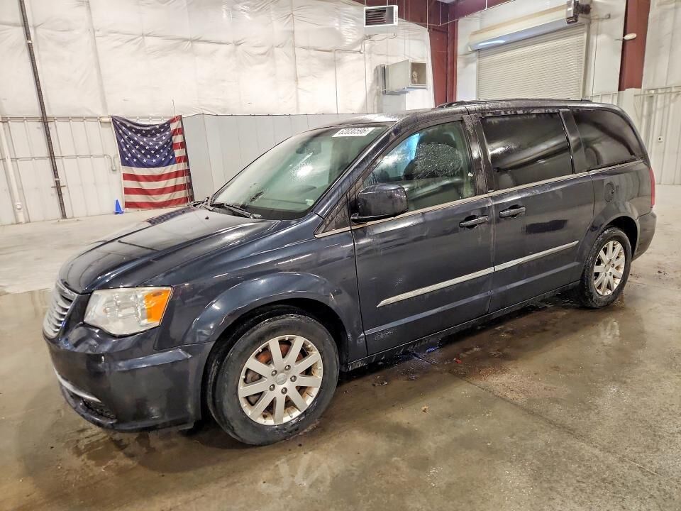 2014 CHRYSLER Town and Country
