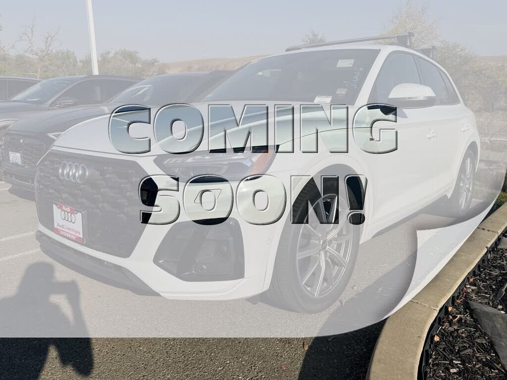 2023 AUDI Q5 e